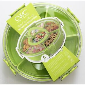 NWT Cook with Color rotating on-the-go snack box